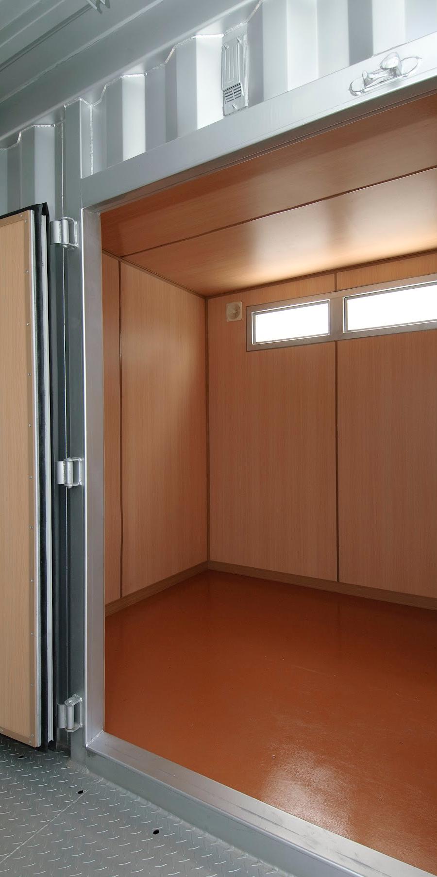 Yakuin-ōdōri Station Lockers