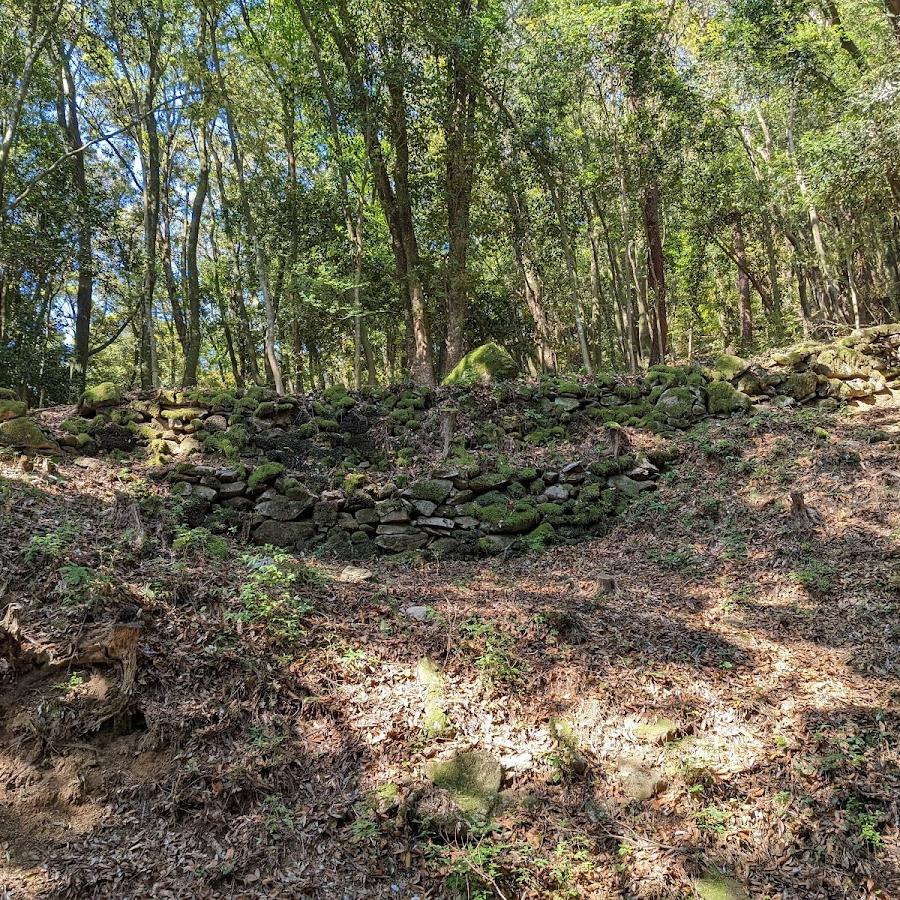 Katsunoo Castle Ruins