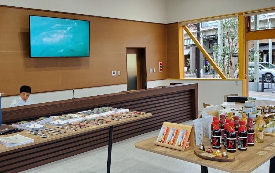 Wakasa-Arita Station Lockers